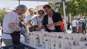 İzmir'de Muharrem ayı bereketi