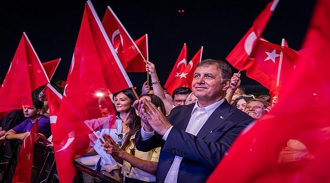 94. İEF'de 30 Ağustos'a yakışan gece