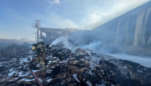 Menemen'deki iş yeri yangınını kontrol altına aldı
