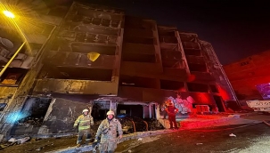 Konak'taki yangında iki kişi kurtarıldı