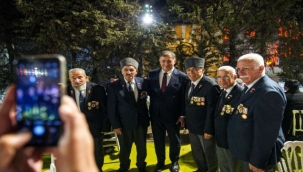 Başkan Tugay: Özgürlüğümüzü şehitlerimizin canına ve gazilerimizin cesaretine borçluyuz