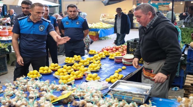 Buca Belediyesi'nden pazar yerlerinde denetim