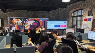 Büyükşehir'den gençlere "Canva" eğitimi