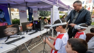 İzmir'de Cumhuriyet coşkusu başladı
