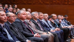 "İzmir'in 2074'e uzanan yolculuğu başladı"