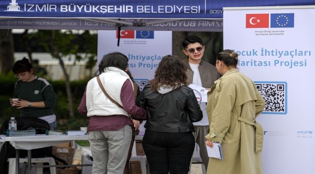 Üniversiteli gençler İzmir'e festivalle "merhaba" dedi