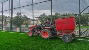 Büyükşehir'den gençlere beş yeni halı saha