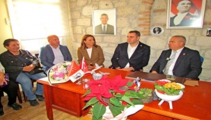 "Gerçek sorunlara odaklanarak iktidara yürüyoruz"