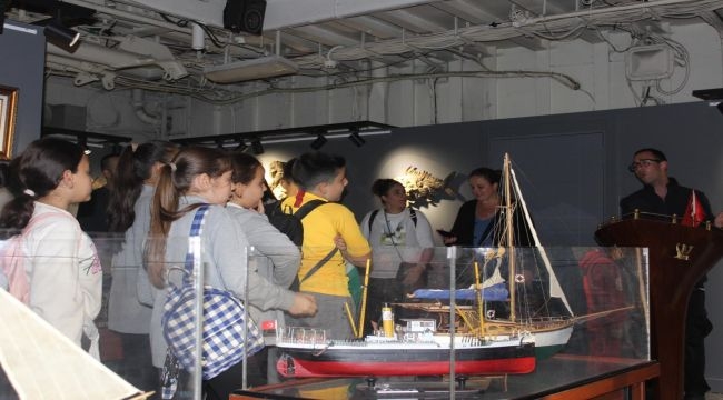 Öğrenciler dil becerilerini gezerek pekiştiriyor