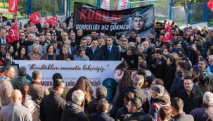 İzmir'de Kubilay için "Demokrasi ve Laiklik" yürüyüşü