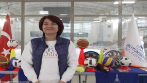 İzmir'de spor okul sıralarına taşınıyor