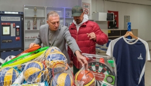 İzmir'de spor okul sıralarına taşınıyor