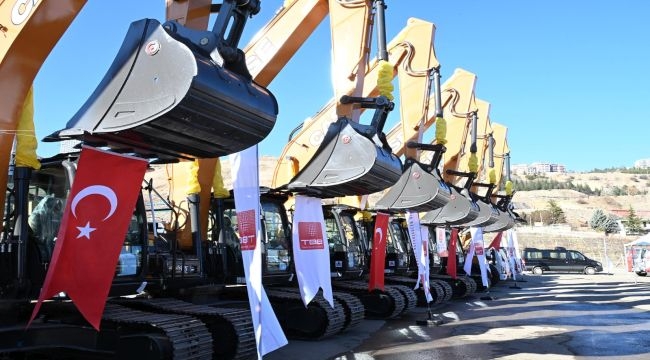 Karabağlar Belediyesi'ne Yeni İş Makinesi Desteği