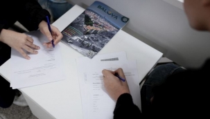 Balçova Belediyesi'nden Üniversiteye Hazırlanan Gençlere Ulaşım Desteği