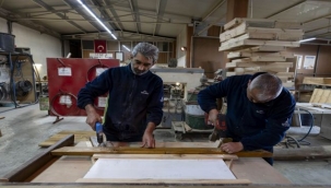 İzmir'in sihirli elleri kent için üretiyor