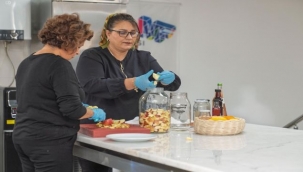 Meslek Fabrikası'nda sirke yapımının inceliklerini öğrendiler