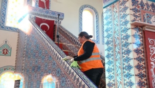 Çiğli'de İbadethaneler İçin Temizlik Mesaisi