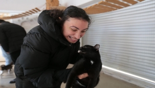 Konak'ta kalpleri ısıtan buluşma