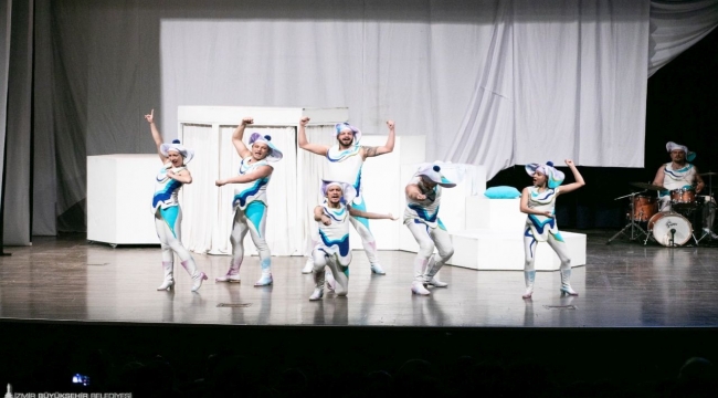 "Don Kişot" minik izleyicileri büyüledi