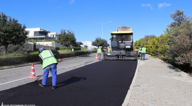 İzmir'de yenilenmeyen yol kalmayacak