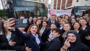 İzmir'in kadınlarıyla tam yol ileri