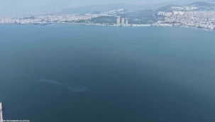 İzmir Körfezi'nde yine dış kaynaklı kirlilik alarmı