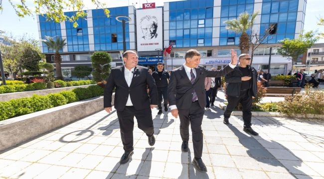Başkan Tugay'dan Menderes'e teşekkür turu
