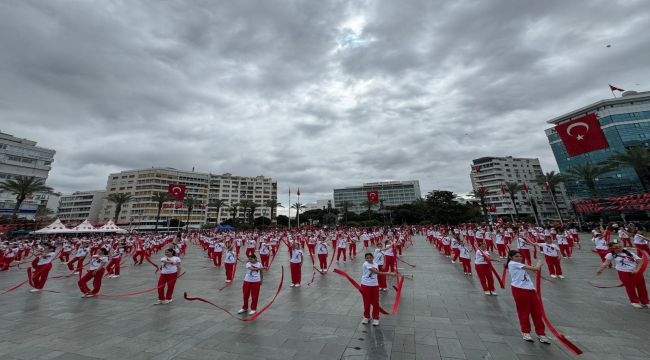 İzmir'de 23 Nisan coşkusu