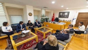 İzmir'in Fransa şehirleriyle bağı güçleniyor