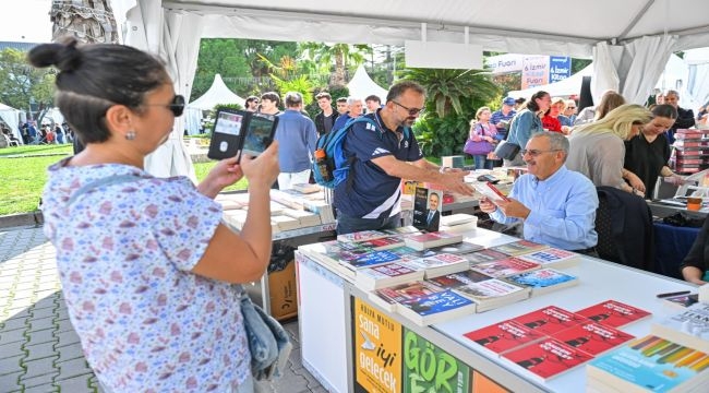 Kültürpark'ta büyük buluşma: İZKİTAP başlıyor