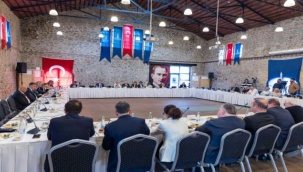 Tugay'dan turizm sektörüne destek ve iş birliği çağrısı