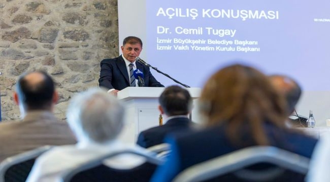 İzmir sahneye çıkıyor
