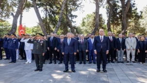 15 Temmuz şehitleri İzmir'de dualarla anıldı