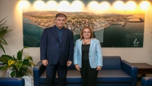 Başkan Tugay Güzelbahçe'de esnaf ve vatandaşlarla buluştu