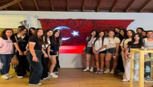 Bin liseli genç müzelerle tanıştı