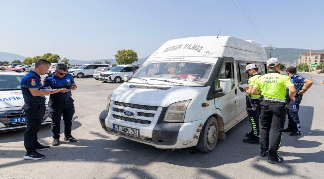 Büyükşehir'den tarım işçisi servislerine sıkı denetim
